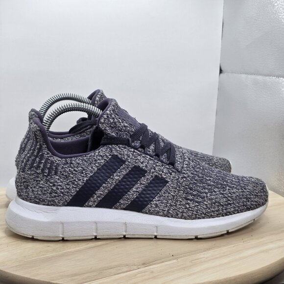 WOMEN'S SIZE 8 - ADIDAS SWIFT RUN SNEAKER SHOES SILVER/ PURPLE KNIT - Picture 3 of 9